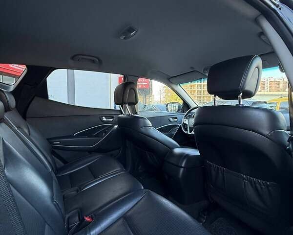 Черный Хендай Санта Фе, объемом двигателя 2.2 л и пробегом 151 тыс. км за 15900 $, фото 8 на Automoto.ua