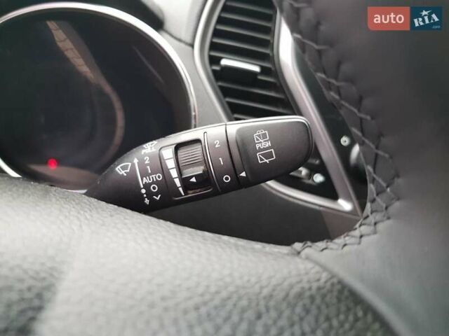 Черный Хендай Санта Фе, объемом двигателя 2.2 л и пробегом 157 тыс. км за 15900 $, фото 24 на Automoto.ua