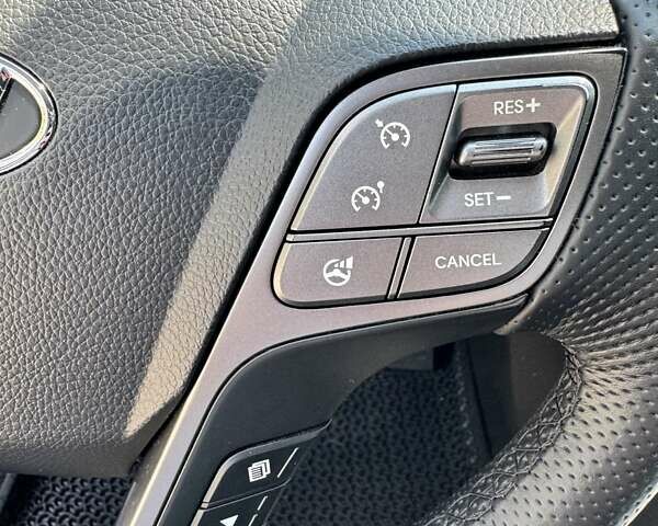 Чорний Хендай Санта Фе, об'ємом двигуна 2.2 л та пробігом 185 тис. км за 17500 $, фото 39 на Automoto.ua