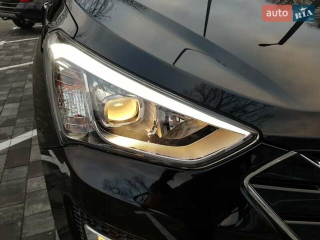 Черный Хендай Санта Фе, объемом двигателя 2.2 л и пробегом 159 тыс. км за 15900 $, фото 2 на Automoto.ua