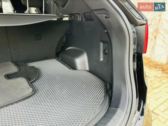 Черный Хендай Санта Фе, объемом двигателя 2.2 л и пробегом 137 тыс. км за 17800 $, фото 97 на Automoto.ua