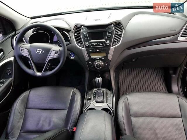 Черный Хендай Санта Фе, объемом двигателя 2.2 л и пробегом 157 тыс. км за 15900 $, фото 18 на Automoto.ua