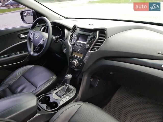 Черный Хендай Санта Фе, объемом двигателя 2.2 л и пробегом 157 тыс. км за 15900 $, фото 17 на Automoto.ua