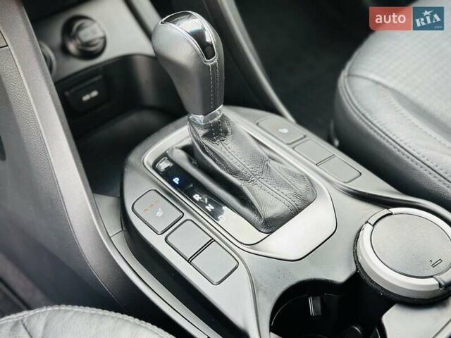 Черный Хендай Санта Фе, объемом двигателя 2.2 л и пробегом 137 тыс. км за 17800 $, фото 50 на Automoto.ua