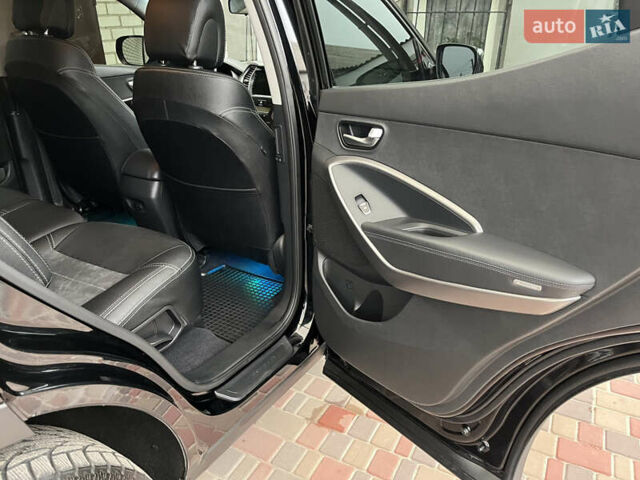 Черный Хендай Санта Фе, объемом двигателя 2.36 л и пробегом 166 тыс. км за 15000 $, фото 13 на Automoto.ua