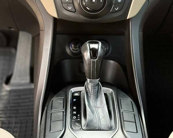 Хендай Санта Фе 2013 в Киеве на Automoto.ua Черный Хендай Санта Фе, объемом двигателя 2.36 л и пробегом 186 тыс. км за 12900 $, фото 29 на Automoto.ua