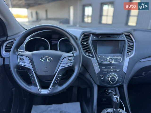 Хендай Санта Фе 2013 в Дубно на Automoto.ua Черный Хендай Санта Фе, объемом двигателя 2.2 л и пробегом 209 тыс. км за 17499 $, фото 29 на Automoto.ua