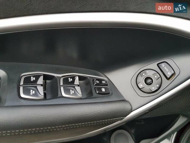 Черный Хендай Санта Фе, объемом двигателя 2.2 л и пробегом 157 тыс. км за 15900 $, фото 20 на Automoto.ua