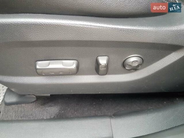 Черный Хендай Санта Фе, объемом двигателя 2.2 л и пробегом 157 тыс. км за 15900 $, фото 32 на Automoto.ua