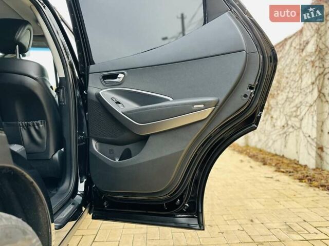 Черный Хендай Санта Фе, объемом двигателя 2.2 л и пробегом 137 тыс. км за 17800 $, фото 82 на Automoto.ua