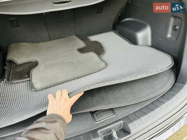 Черный Хендай Санта Фе, объемом двигателя 2.2 л и пробегом 137 тыс. км за 17800 $, фото 100 на Automoto.ua