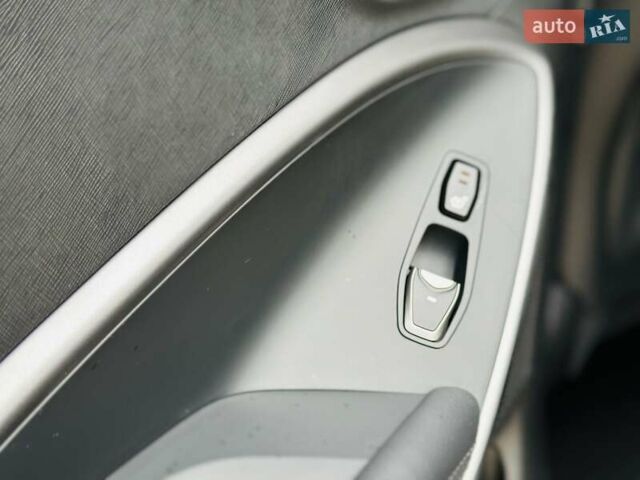 Черный Хендай Санта Фе, объемом двигателя 2.2 л и пробегом 137 тыс. км за 17800 $, фото 87 на Automoto.ua