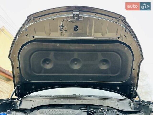 Черный Хендай Санта Фе, объемом двигателя 2.2 л и пробегом 137 тыс. км за 17800 $, фото 113 на Automoto.ua
