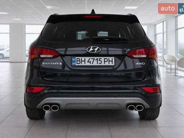 Черный Хендай Санта Фе, объемом двигателя 2.36 л и пробегом 181 тыс. км за 13300 $, фото 2 на Automoto.ua