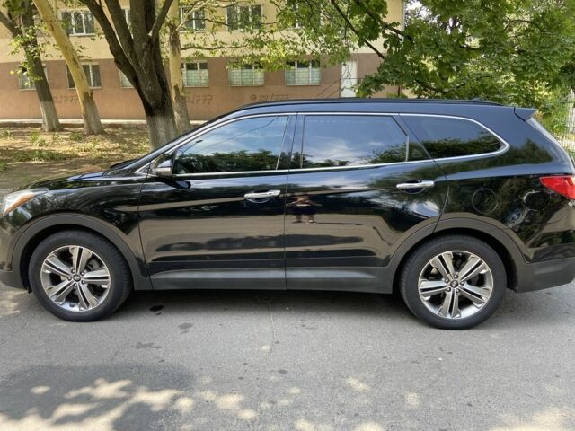 Черный Хендай Санта Фе, объемом двигателя 3.3 л и пробегом 240 тыс. км за 12800 $, фото 4 на Automoto.ua