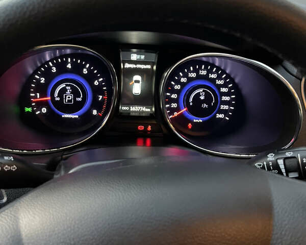 Чорний Хендай Санта Фе, об'ємом двигуна 2.36 л та пробігом 290 тис. км за 15500 $, фото 21 на Automoto.ua