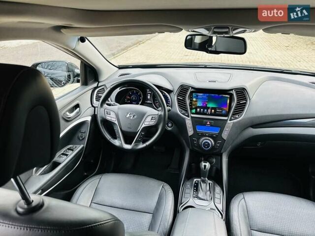 Черный Хендай Санта Фе, объемом двигателя 2.2 л и пробегом 137 тыс. км за 17800 $, фото 24 на Automoto.ua