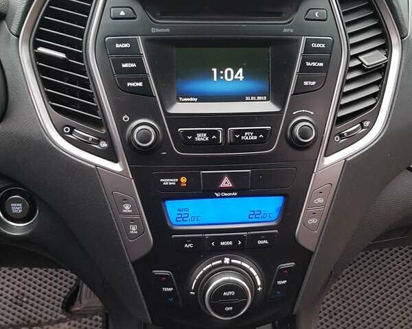 Черный Хендай Санта Фе, объемом двигателя 2.2 л и пробегом 157 тыс. км за 15900 $, фото 31 на Automoto.ua