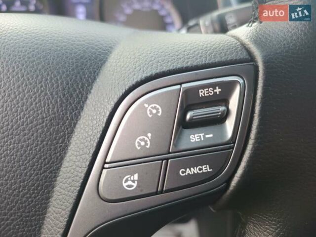 Черный Хендай Санта Фе, объемом двигателя 2.36 л и пробегом 223 тыс. км за 14800 $, фото 29 на Automoto.ua