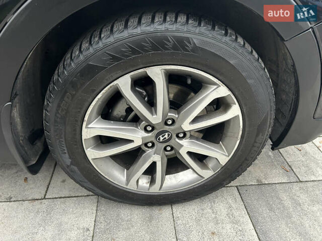 Черный Хендай Санта Фе, объемом двигателя 2.2 л и пробегом 190 тыс. км за 14900 $, фото 31 на Automoto.ua