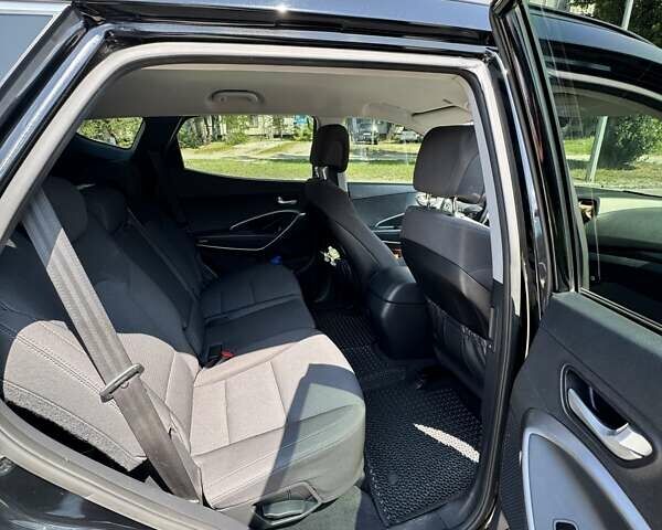 Чорний Хендай Санта Фе, об'ємом двигуна 2.2 л та пробігом 185 тис. км за 17500 $, фото 24 на Automoto.ua