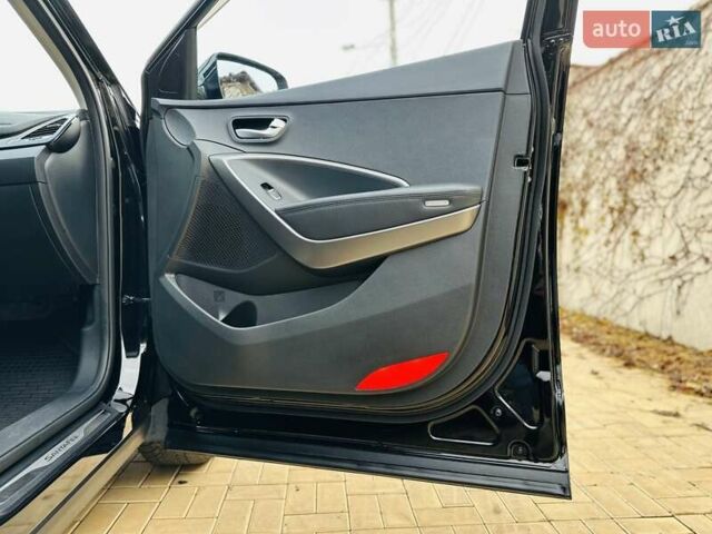 Черный Хендай Санта Фе, объемом двигателя 2.2 л и пробегом 137 тыс. км за 17800 $, фото 80 на Automoto.ua