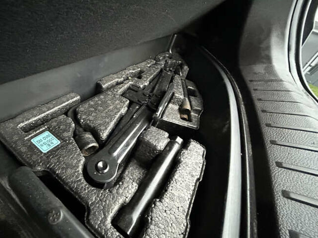 Черный Хендай Санта Фе, объемом двигателя 2.2 л и пробегом 190 тыс. км за 14900 $, фото 38 на Automoto.ua