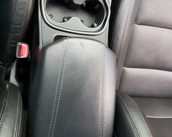 Черный Хендай Санта Фе, объемом двигателя 2.2 л и пробегом 157 тыс. км за 15900 $, фото 30 на Automoto.ua