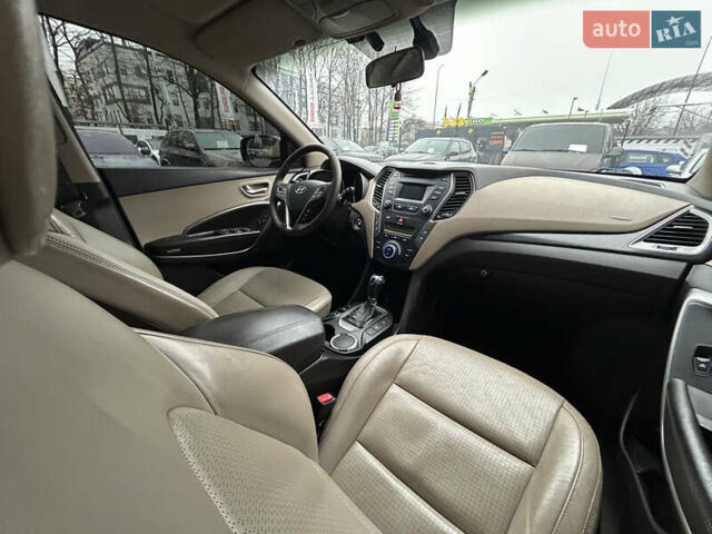 Черный Хендай Санта Фе, объемом двигателя 2.2 л и пробегом 190 тыс. км за 14900 $, фото 30 на Automoto.ua