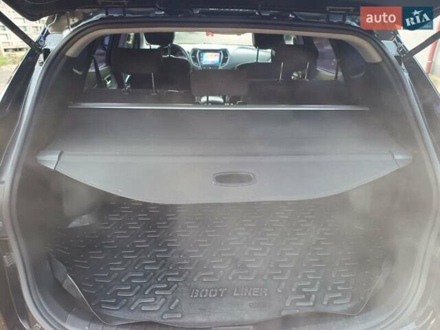 Черный Хендай Санта Фе, объемом двигателя 2.36 л и пробегом 223 тыс. км за 14800 $, фото 32 на Automoto.ua