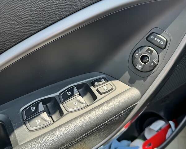 Чорний Хендай Санта Фе, об'ємом двигуна 2.2 л та пробігом 185 тис. км за 17500 $, фото 36 на Automoto.ua