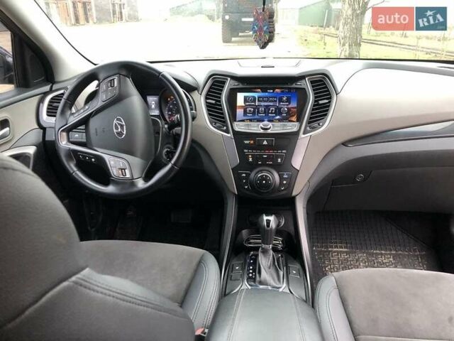 Черный Хендай Санта Фе, объемом двигателя 2.4 л и пробегом 158 тыс. км за 14500 $, фото 9 на Automoto.ua