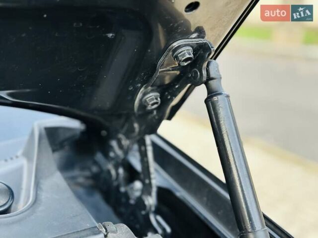 Черный Хендай Санта Фе, объемом двигателя 2.2 л и пробегом 137 тыс. км за 17800 $, фото 115 на Automoto.ua