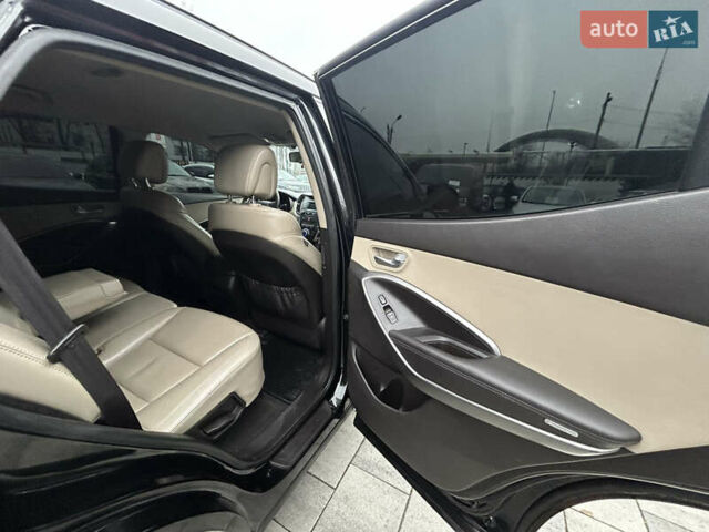 Черный Хендай Санта Фе, объемом двигателя 2.2 л и пробегом 190 тыс. км за 14900 $, фото 27 на Automoto.ua