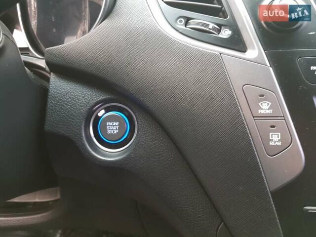 Черный Хендай Санта Фе, объемом двигателя 2.2 л и пробегом 159 тыс. км за 15900 $, фото 19 на Automoto.ua