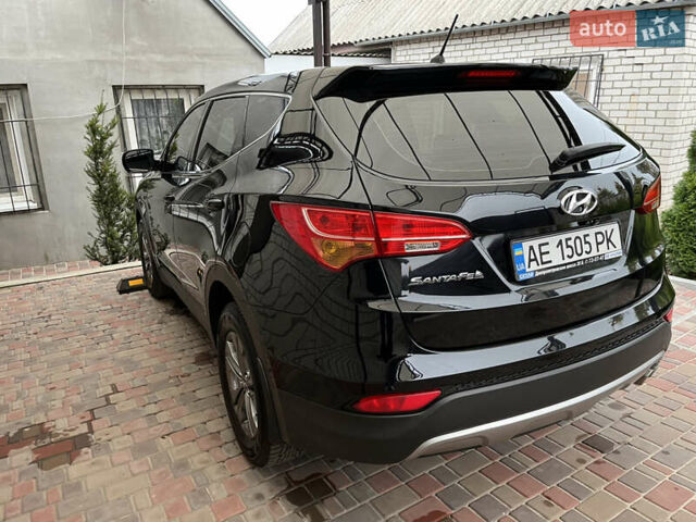 Черный Хендай Санта Фе, объемом двигателя 2.36 л и пробегом 166 тыс. км за 15000 $, фото 5 на Automoto.ua