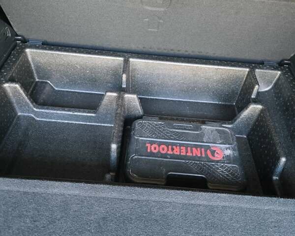 Черный Хендай Санта Фе, объемом двигателя 2.2 л и пробегом 162 тыс. км за 19490 $, фото 19 на Automoto.ua