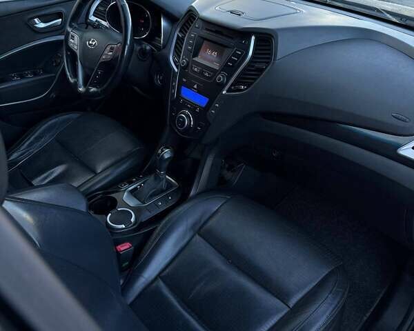 Черный Хендай Санта Фе, объемом двигателя 2.2 л и пробегом 151 тыс. км за 15900 $, фото 9 на Automoto.ua