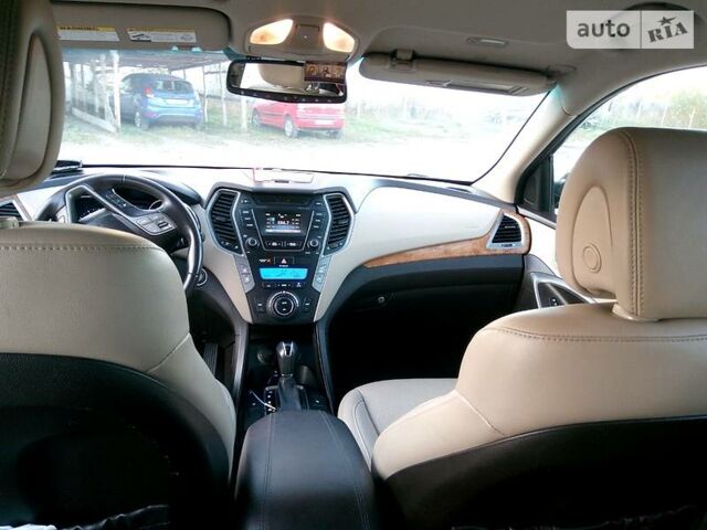 Черный Хендай Санта Фе, объемом двигателя 2.4 л и пробегом 136 тыс. км за 13750 $, фото 5 на Automoto.ua