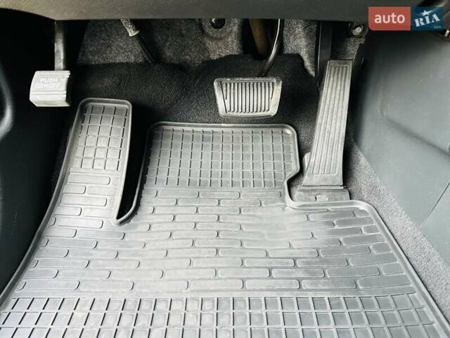 Черный Хендай Санта Фе, объемом двигателя 2.2 л и пробегом 137 тыс. км за 17800 $, фото 56 на Automoto.ua