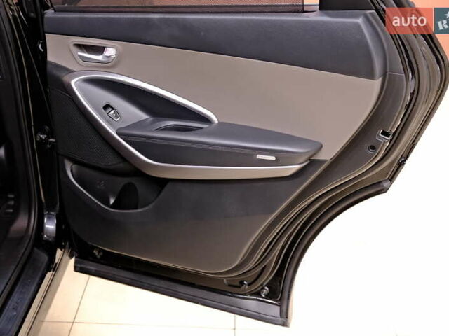 Черный Хендай Санта Фе, объемом двигателя 3.34 л и пробегом 164 тыс. км за 12900 $, фото 35 на Automoto.ua