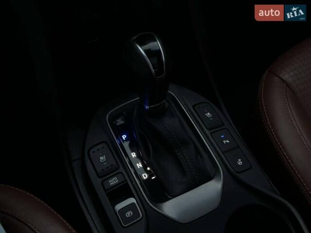 Черный Хендай Санта Фе, объемом двигателя 2 л и пробегом 131 тыс. км за 21000 $, фото 27 на Automoto.ua