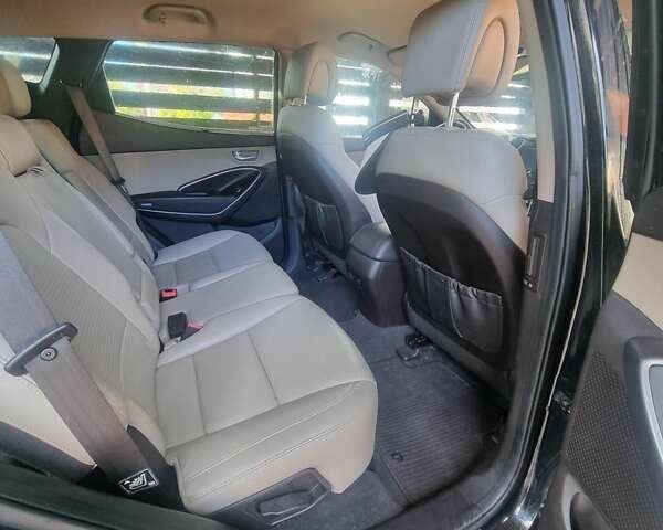 Черный Хендай Санта Фе, объемом двигателя 2 л и пробегом 141 тыс. км за 12800 $, фото 9 на Automoto.ua