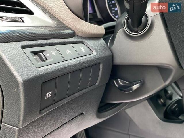 Черный Хендай Санта Фе, объемом двигателя 2.36 л и пробегом 150 тыс. км за 12700 $, фото 10 на Automoto.ua