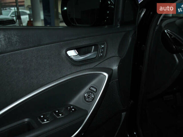 Чорний Хендай Санта Фе, об'ємом двигуна 2.2 л та пробігом 168 тис. км за 18600 $, фото 15 на Automoto.ua