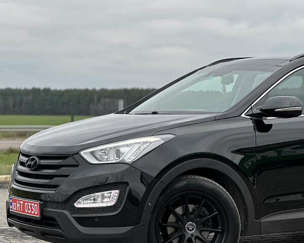 Черный Хендай Санта Фе, объемом двигателя 2.2 л и пробегом 204 тыс. км за 20700 $, фото 1 на Automoto.ua