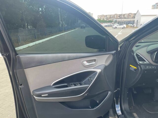 Чорний Хендай Санта Фе, об'ємом двигуна 2.4 л та пробігом 240 тис. км за 14300 $, фото 2 на Automoto.ua