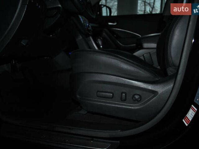 Чорний Хендай Санта Фе, об'ємом двигуна 2.2 л та пробігом 168 тис. км за 18600 $, фото 11 на Automoto.ua