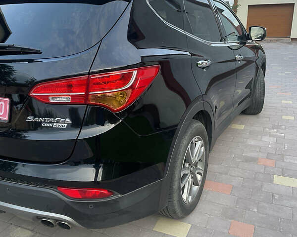 Черный Хендай Санта Фе, объемом двигателя 2.2 л и пробегом 255 тыс. км за 17500 $, фото 5 на Automoto.ua