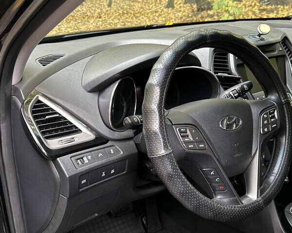 Хендай Санта Фе 2014 в Житомире на Automoto.ua Черный Хендай Санта Фе, объемом двигателя 2.2 л и пробегом 94 тыс. км за 19000 $, фото 25 на Automoto.ua